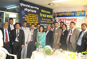Glimpse of Speakers and Audiences in the Open Dialogue Seminar at Campus               Auditorium. (2009)